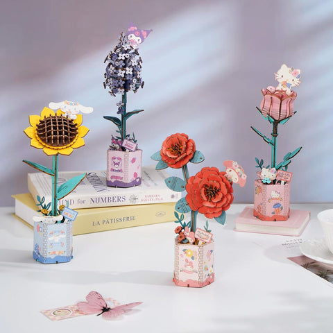 Hello Kitty + Friends 3D Flower Puzzles