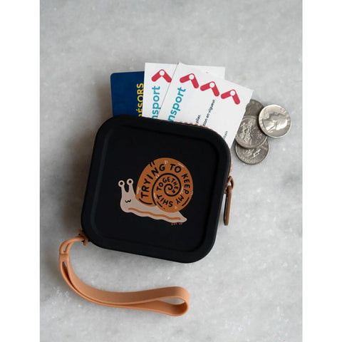 Trying Zipper Coin Pouch