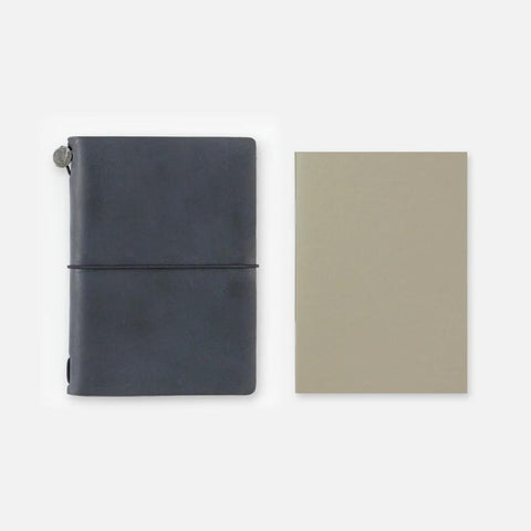TRAVELER'S notebook, Passport Size, 007 - Free Diary (Weekly)
