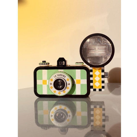 La Sardina Camera + Flash DIY
