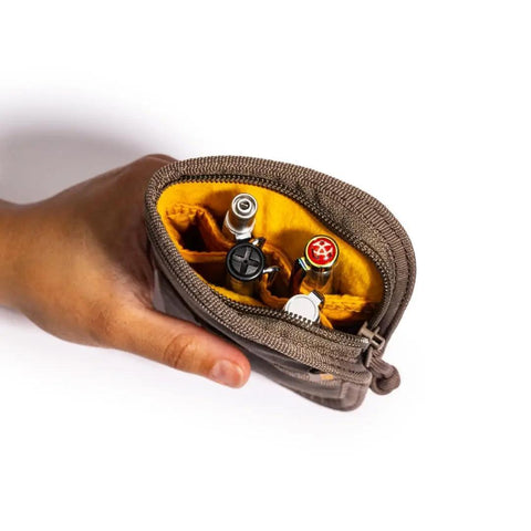 Quattro V2 Pouch, Brown