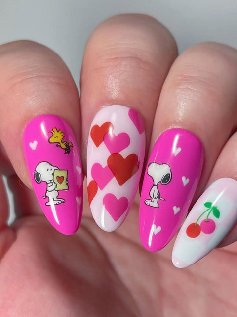 Peanuts Pucker Up Nail Art Stickers