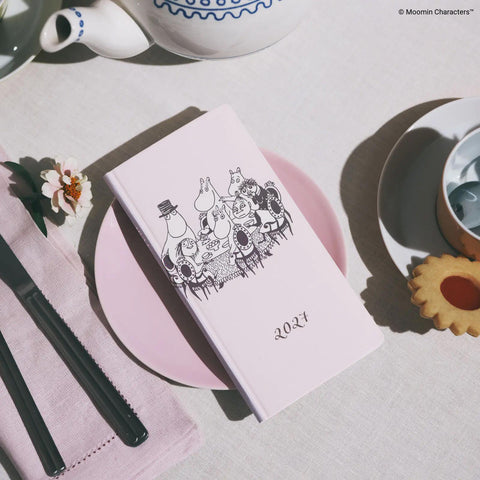 Hobonichi Techo Weeks 2027 Planner, Moomin: At the Table