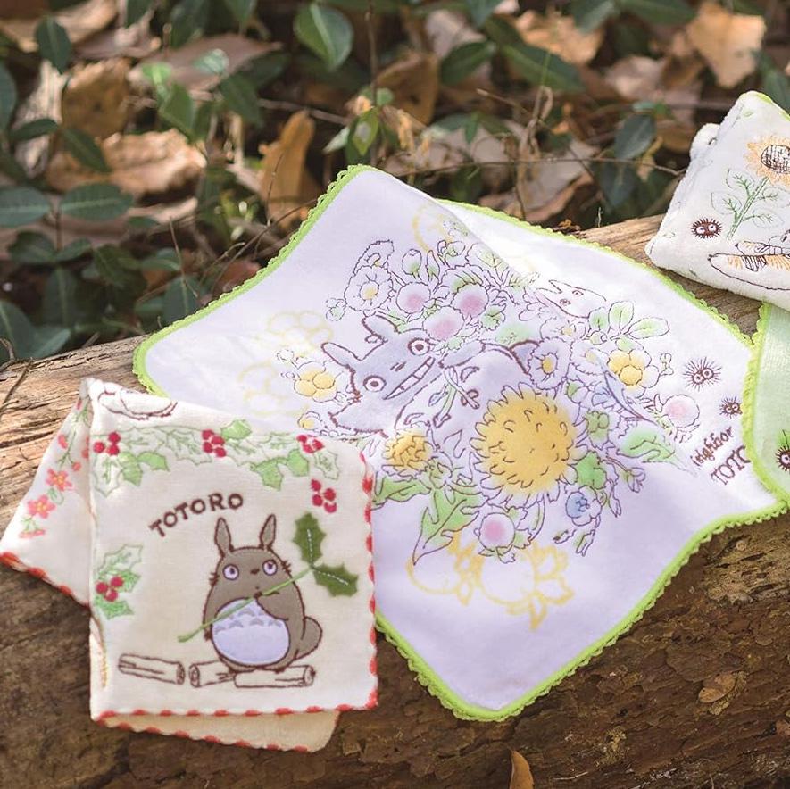 tororo_totoro MOON　マットシルバー　５種×各４ Wild Strawberries Totoro Hand Towel – Zakka Joy