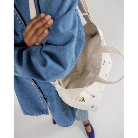 Horizontal Zip Duck Bag: Embroidered Ditsy Floral