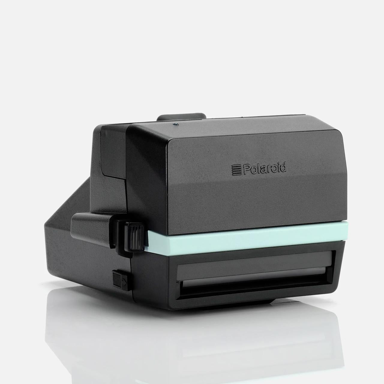 Polaroid 600 Instant Camera - Thumbnail 5