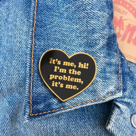 It's Me, Hi! Enamel Pin