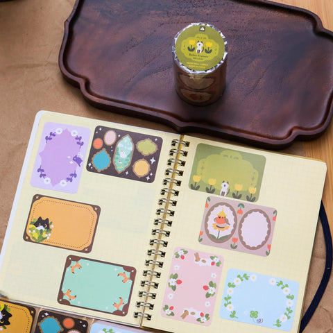 Retro Frames Paper Roll Labels