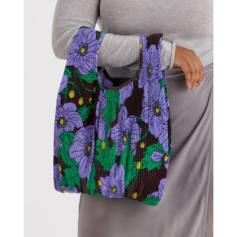 Pleated Baggu: Maroon Poppy