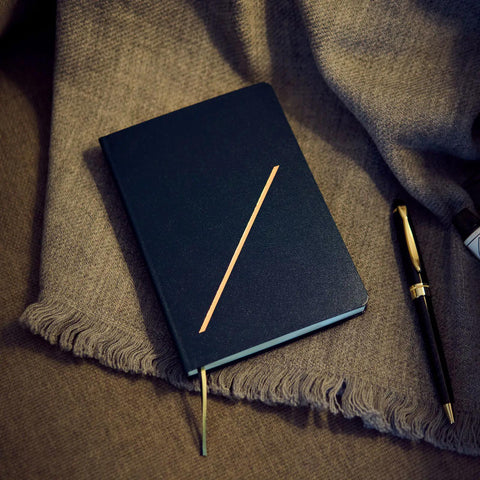 Hobonichi Techo A6 Hon Slash 2027 Planner, Japanese Version