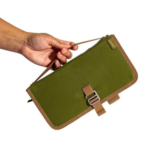 Voyager Journal, Olive