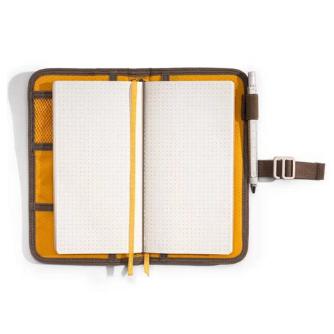 Voyager Journal, Brown
