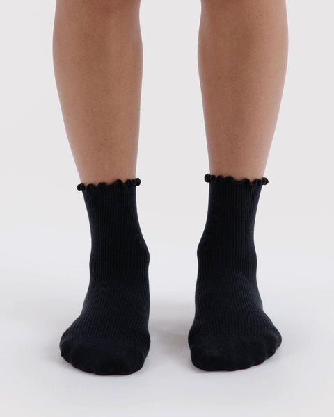 Black Lettuce Edge Socks, Set of 2