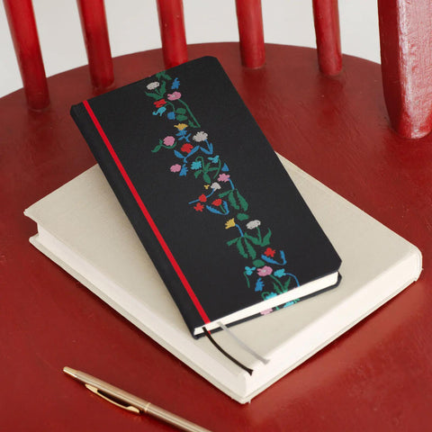Hobonichi Techo Weeks 2027 Planner, Yoshie Watanabe: Petit Bloom