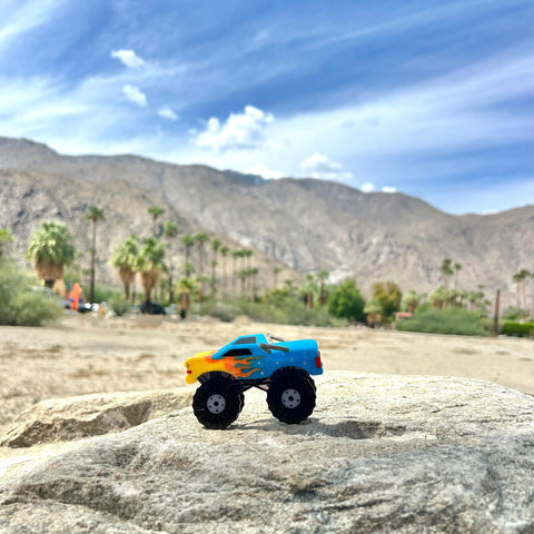 Babe Digger Monster Truck Hair Claw