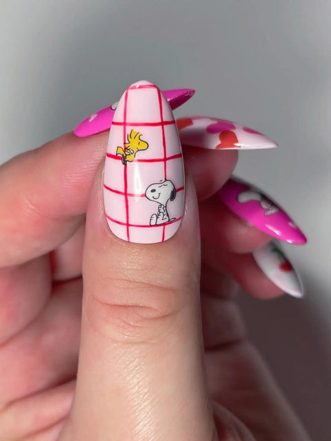 Peanuts Pucker Up Nail Art Stickers