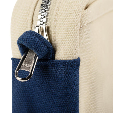 Studio Pouch, Marina